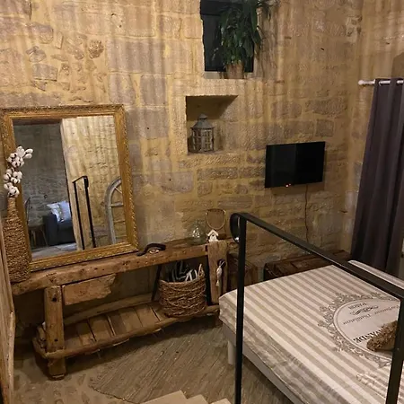 Le Medieval Apartment *